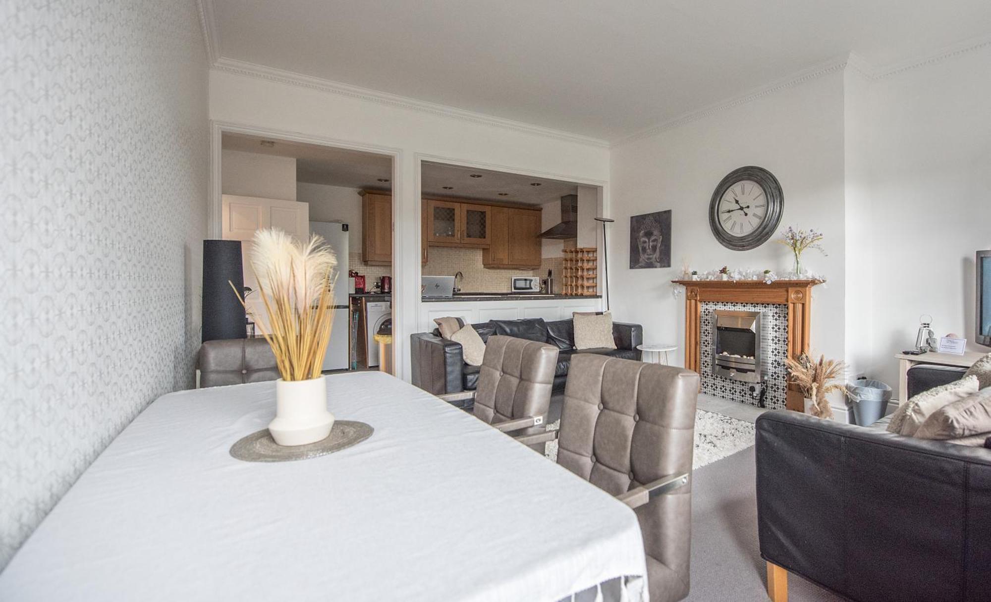באת' Grosvenor Pad - Lovely 2-Bed Flat - Free On Street Parking מראה חיצוני תמונה